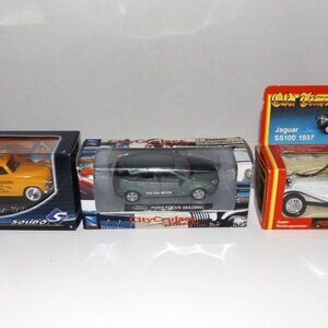 Collection of 3 Vintage 1:43 Die Cast Collector Cars New Other